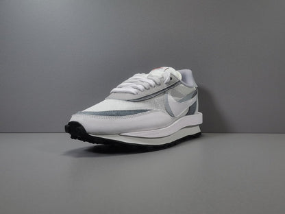 Zapatillas Sacai x Nike Waffle Daybreak BV0073-100