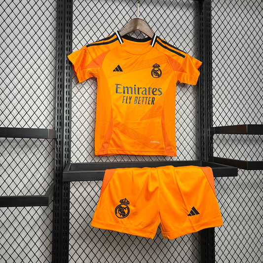 Kit Niño Real Madrid 2024/25 Visita