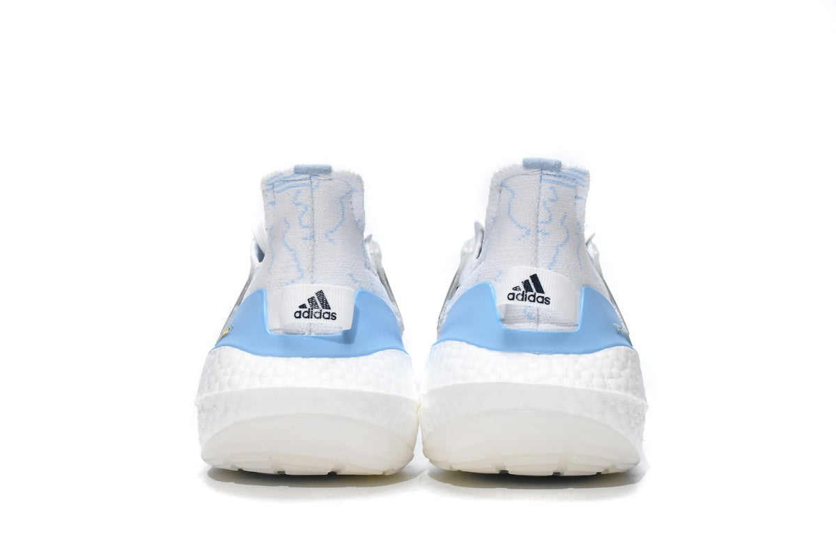 Zapatillas Adidas Ultra Boost 2021 White ice blue